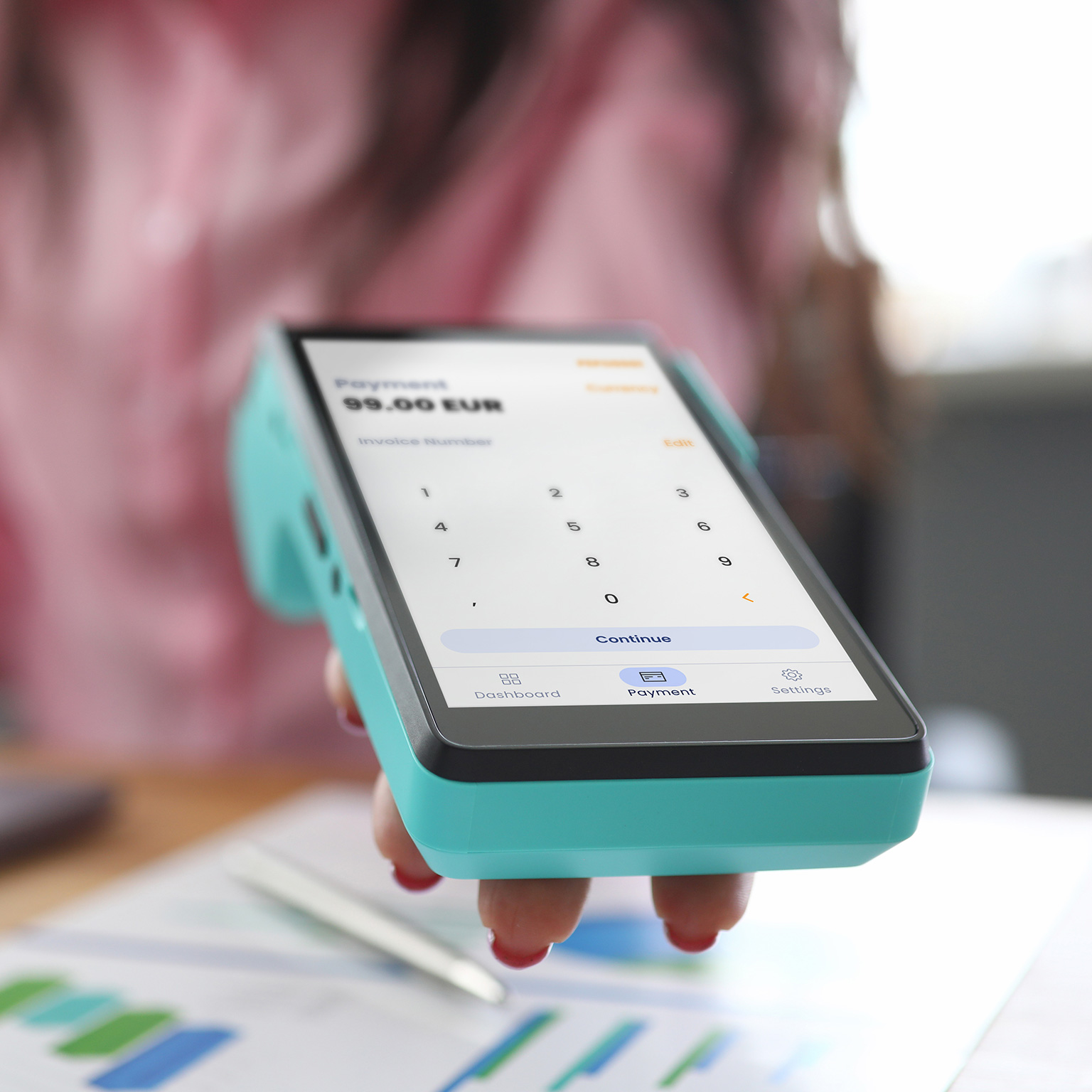 1536x1536_m+_headers_tokenizace_02