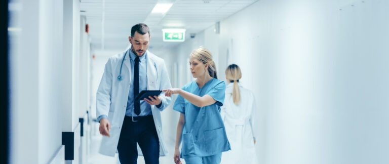 2560x1080_reference_Elektronická-identita-lekare-na-cipove-karte