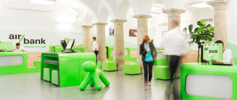 2560x1080_reference_03_Bezpecny_pristup_Airbank