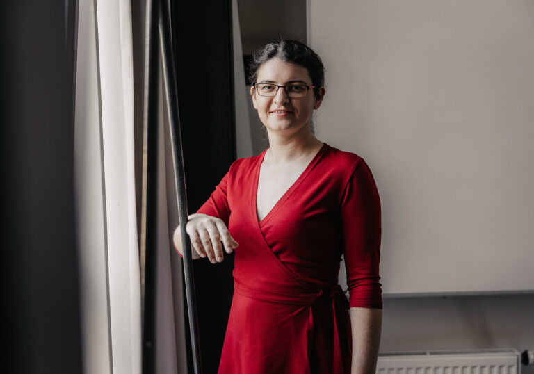 1600x1120_NOVINKY_APE